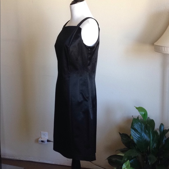 Black Dress - Picture 2 of 5